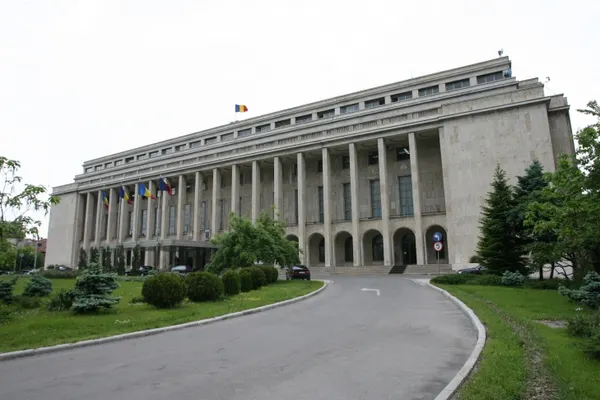 Ce poate face statul cu banii irosiţi pentru a plăti salariile inspectorilor guvernamentali?