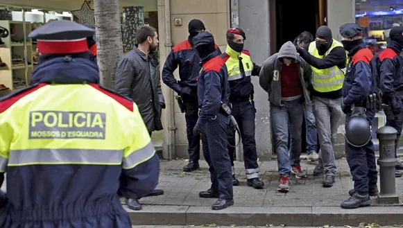 Autoritățile spaniole investighează în prezent peste 400 de presupuși jihadiști