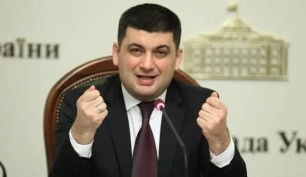 UCRAINA: Parlamentul aprobă demisia premierului Iațeniuk și nominalizarea lui Volodimir Groisman