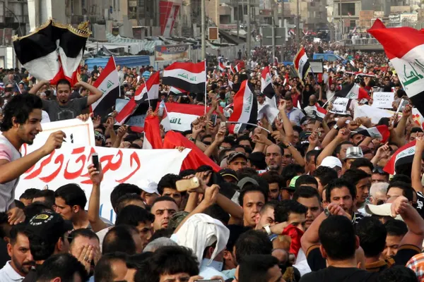 Proteste violente la Bagdad! Manifestanţii au pătruns în biroul premierului Haider al-Abadi