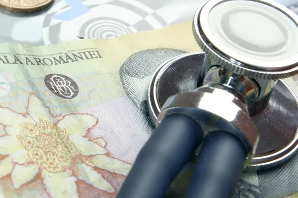 Încă doi ani Guvernul ia bani de la românii care au muncit o viață. Cetățenii, obligați să plătească contribuția la sănătate până în 2027