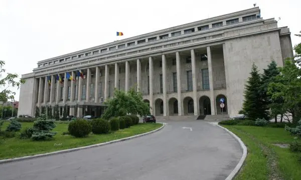Cioloş, anunţ despre rectificările bugetare de la Sănătate şi Educaţie