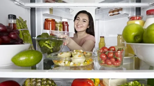 Aceste alimente NU se ţin în frigider. Greşeala pe care o facem toţi
