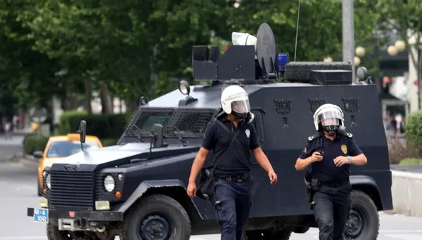 Un presupus kamikaze din SI s-a aruncat în aer în cursul unei operațiuni a poliției, în Turcia
