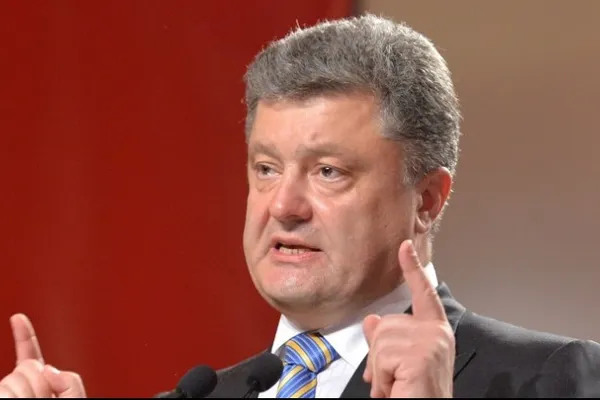 Ucraina ar putea activa legea marţială. "Rusia pregăteşte o invazie militară masivă"