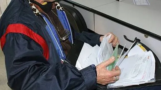 Când se plătesc, de fapt, pensiile și alocațiile sociale pentru luna mai? Poșta Română vine cu noi precizări