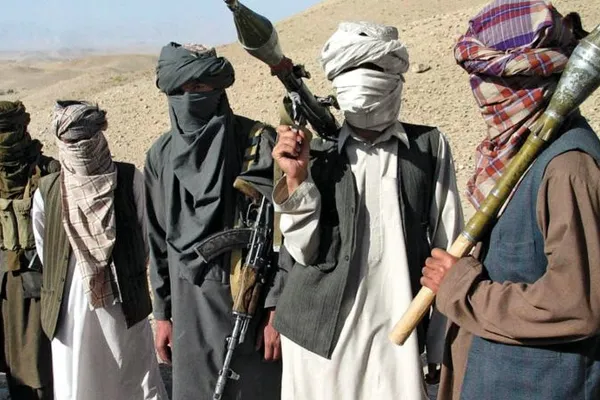 Talibanii afgani au un nou lider, după ce o dronă SUA l-a ucis pe mollahul Mansur