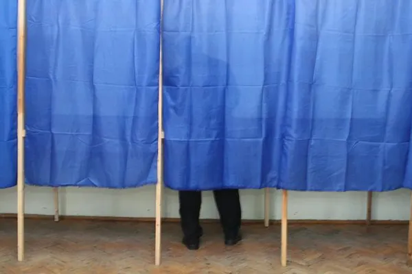 EXIT POLL Bucureşti. Gabi Firea vs Nicușor Dan, PSD vs restul lumii. Cine a câștigat