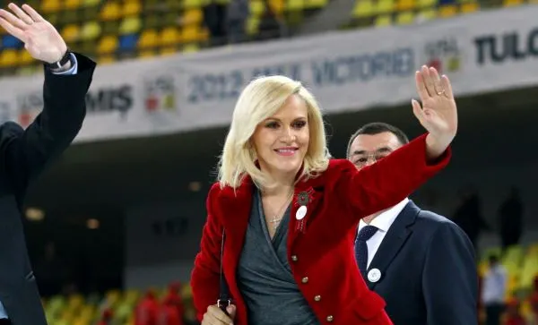 Rezultate finale alegeri locale. Gabi Firea, 246 553 de voturi. Câte a obținut Nicușor Dan