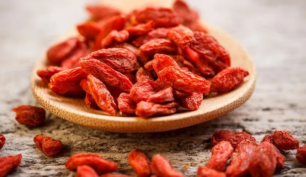 Tot ce trebuie să ştii despre fructele de goji. Fac minuni pentru sănătate. Cum să le consumi
