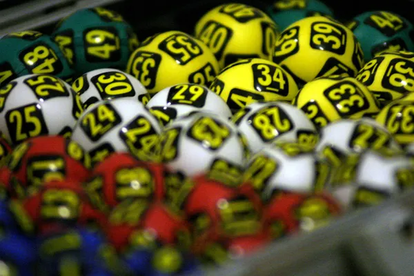 REZULTATE LOTO, LOTO 6/49, LOTO 5/40. Numerele câștigătoare duminică, 12 iunie