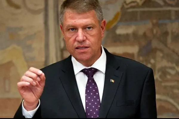 Iohannis ar fi vrut să o decoreze pe Regina Ana, dar cutumele Casei Regale nu permit