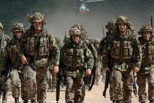 Consiliul NATO-Rusia. Mărul discordiei: întărirea prezenței militare a Alianței în estul Europei