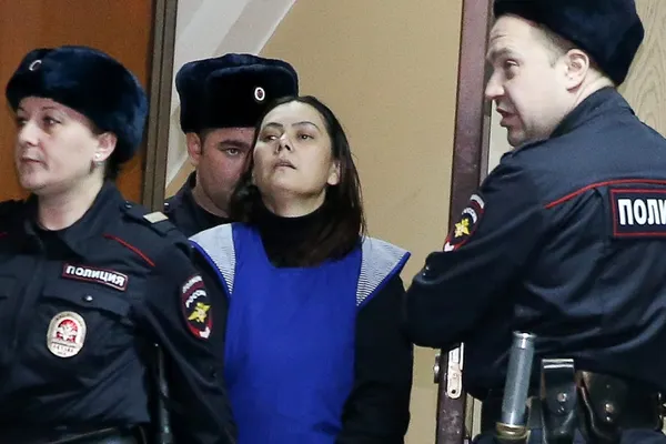 Lovitură de teatru în cazul bonei care a decapitat un copil la Moscova