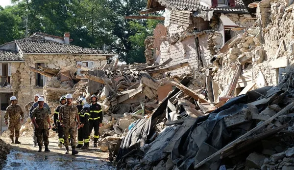 Bilanţul cutremurului din Italia a ajuns la 292 de morţi