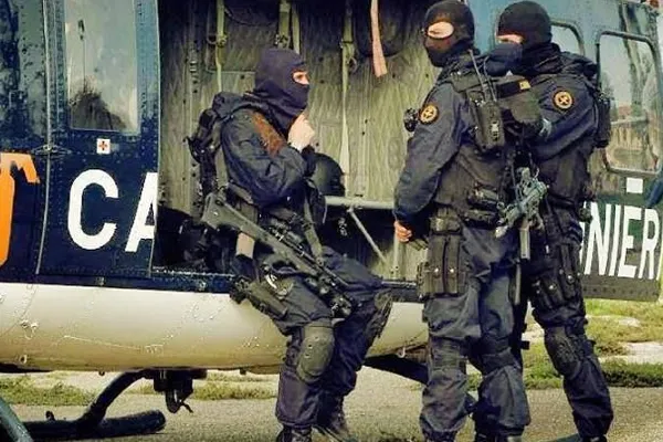 Alertă teroristă în Italia. Marile porturi, luate cu asalt de trupele de securitate