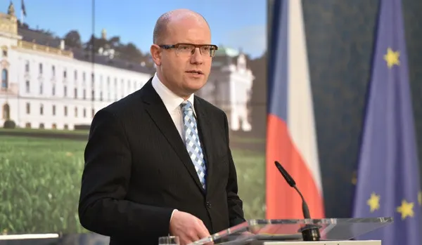 Premierul Cehiei: "Guvernele naționale trebuie să decidă câți refugiați primesc"