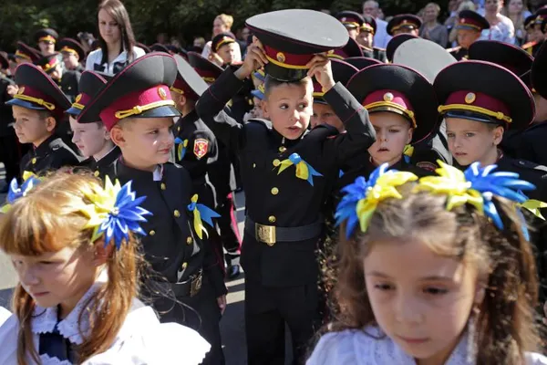 Cum arată prima zi de școală în RUSIA