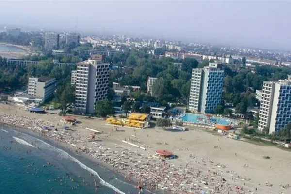 Pericol pe litoral. Ce au descoperit inspectorii in hoteluri, restaurante si cluburi