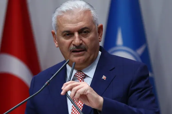 Premierul Turciei: ”Serviciile secrete au avertizat cu privire la puci armata, dar nu și guvernul”