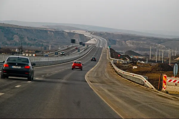 Guvernul a adoptat Strategia de Dezvoltare Teritorială: 4 autostrăzi, construite până în 2035