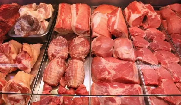 Bacteria E.Coli, descoperită în mici și carne tocată de vită din restaurante și carmangerii