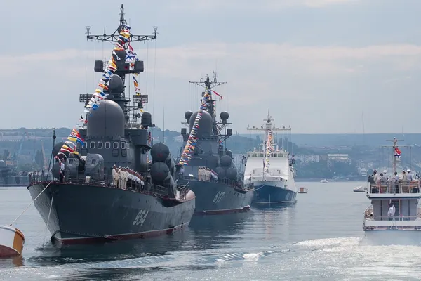 Rusia a lansat noi exerciții militare la granița cu Ucraina