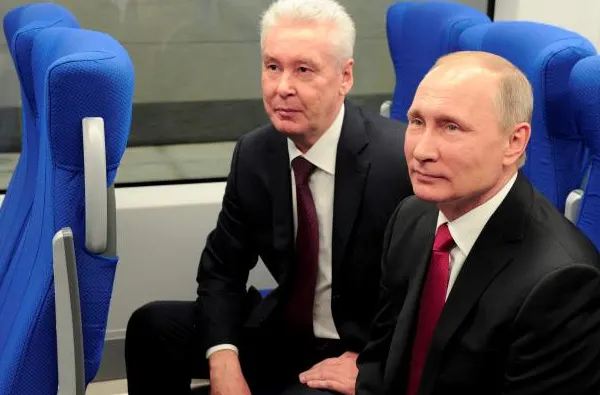 Vladimir Putin a ieșit în public cu o săptămână înainte de alegerile legislative