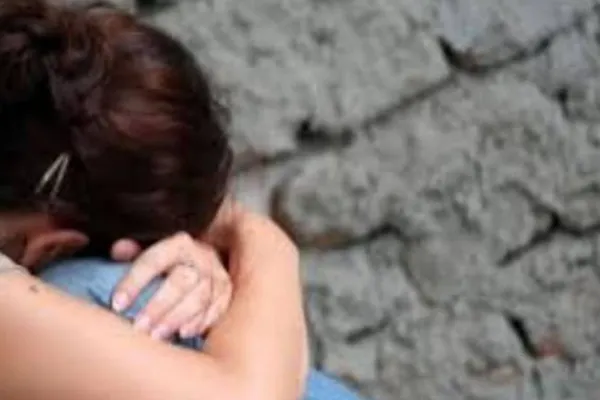 Fata care a reclamat că a fost violată în tabăra AUR, mărturii șocante: Și-au bătut jos de mine, au negat tot