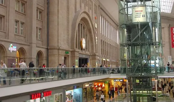 Un tren a fost evacuat în Germania. Este vorba de o ameninţare cu bombă