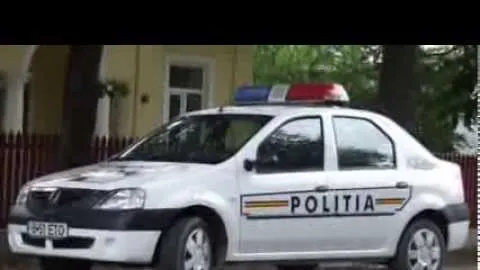 Un poliţist a accidentat cu maşina de serviciu un pieton. Ce decizie au luat după, şefii săi
