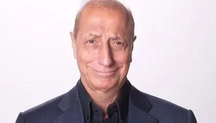 Plan diabolic al menajerei românce a unui mare actor italian. Nu i-a reuşit!