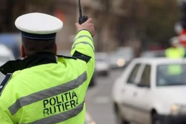 Vedetă mondenă, reținută de polițiști! A fost prinsă conducând beată și fără permis