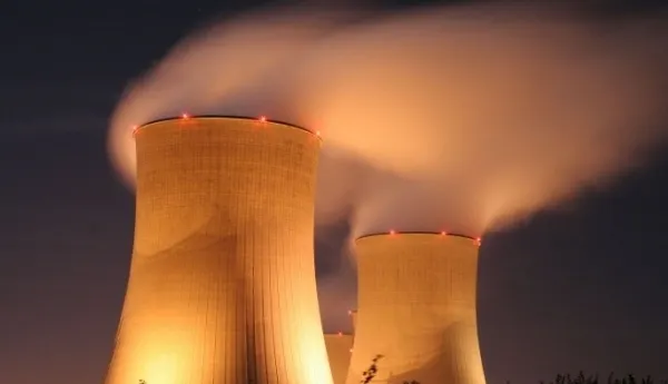 Iranul şi Rusia au început să construiască 2 noi reactoare nucleare la centrala de la Buchehr