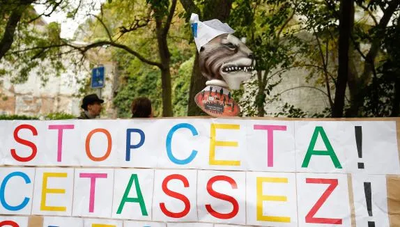 Negocieri eșuate. Acordul UE-Canada rămâne în așteptare. La fel și ridicarea vizelor pentru români