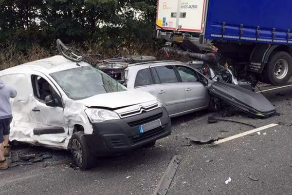 Un șofer a omorât o femeie și trei copii. Când au aflat ce făcea la volan, polițiștii au amuțit