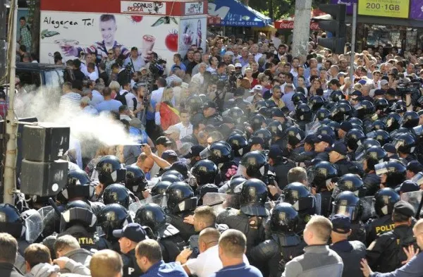 R. Moldova: Poliția va acționa mai dur în caz de proteste violente după alegerile prezidențiale