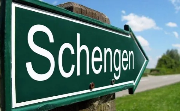 Olanda are un nou guvern, dispus să ne voteze în Schengen. Care e condiţia