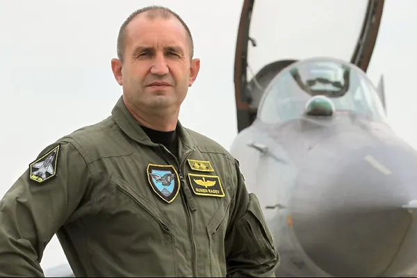 Analiști: O victorie a generalului Rumen Radev poate aduce incertitudini și o apropiere de Rusia