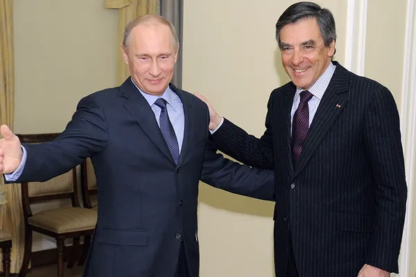 Vladimir Putin, personaj central al luptei electorale din Franța. Juppé, atac la François Fillon