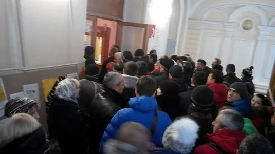 Proteste la Chișinău noaptea trecută, din cauza neregulilor de la votare