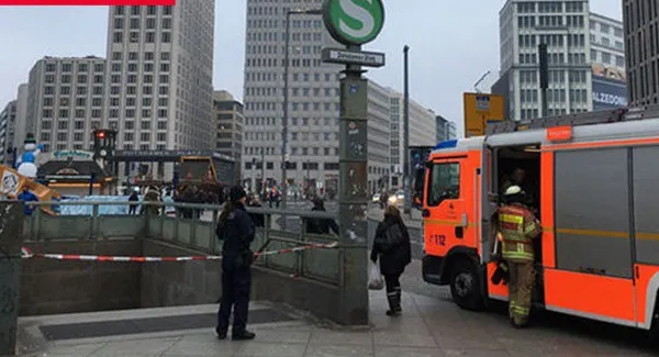 ALERTĂ teroristă în Germania. A fost evacuată o stație de metrou din Berlin