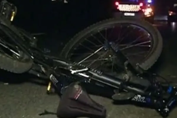 Tragedie luni dimineaţă, la intrarea în Buzău: biciclist acroşat şi ucis de o maşină