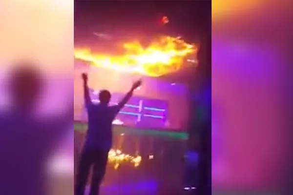 Imagini cutremurătoare. Incendiu similar cu cel din Colectiv într-un club din Ucraina