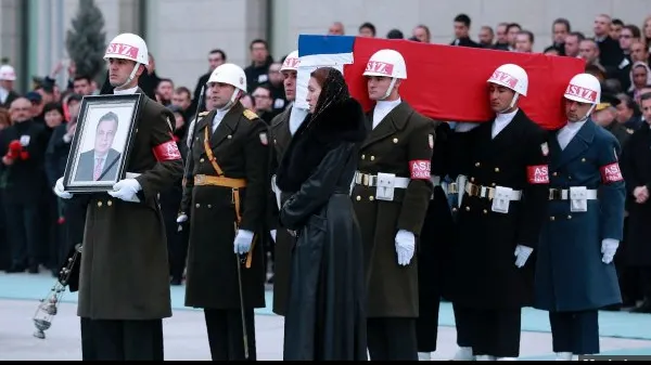 Rusia îl omagiază joi pe ambasadorul său asasinat în Turcia