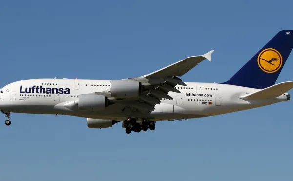 Amenințare cu bombă la bordul unui avion Lufthansa care zbura din SUA în Germania