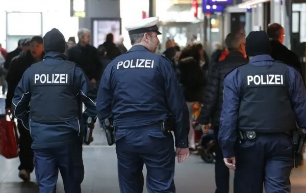 Atac armat în Germania! Patru persoane au fost rănite