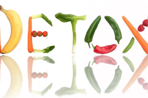 Alimentele care curăță de toxine sistemul digestiv. Te pot feri de cancer