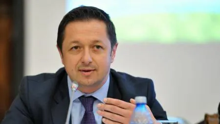 Protestezi şi câştigi. Salarii cu 20% mai mari pentru angajaţii din M.Tineretului şi Sportului