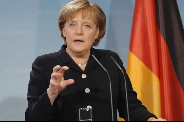 Angela Merkel, vizită în Arabia Saudită. Se va întâlni şi cu Vladimir Putin. ISIS, pe agendă